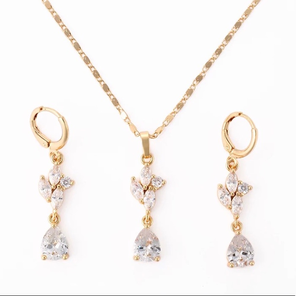 Stylish Cubic Zircon Jewelry Set